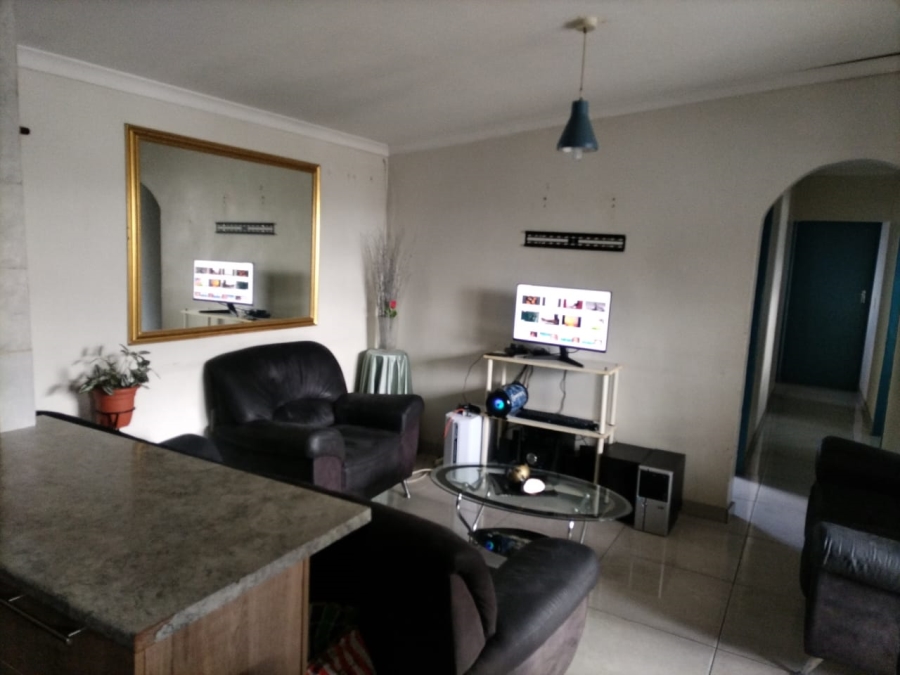 3 Bedroom Property for Sale in Kalkfontein Western Cape
